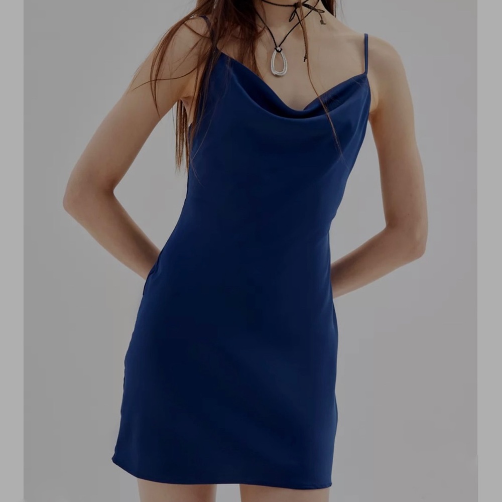 Urban Outfitters Mallory Cowl Neck Satin Mini Slip Dress Navy Spaghetti Straps-M